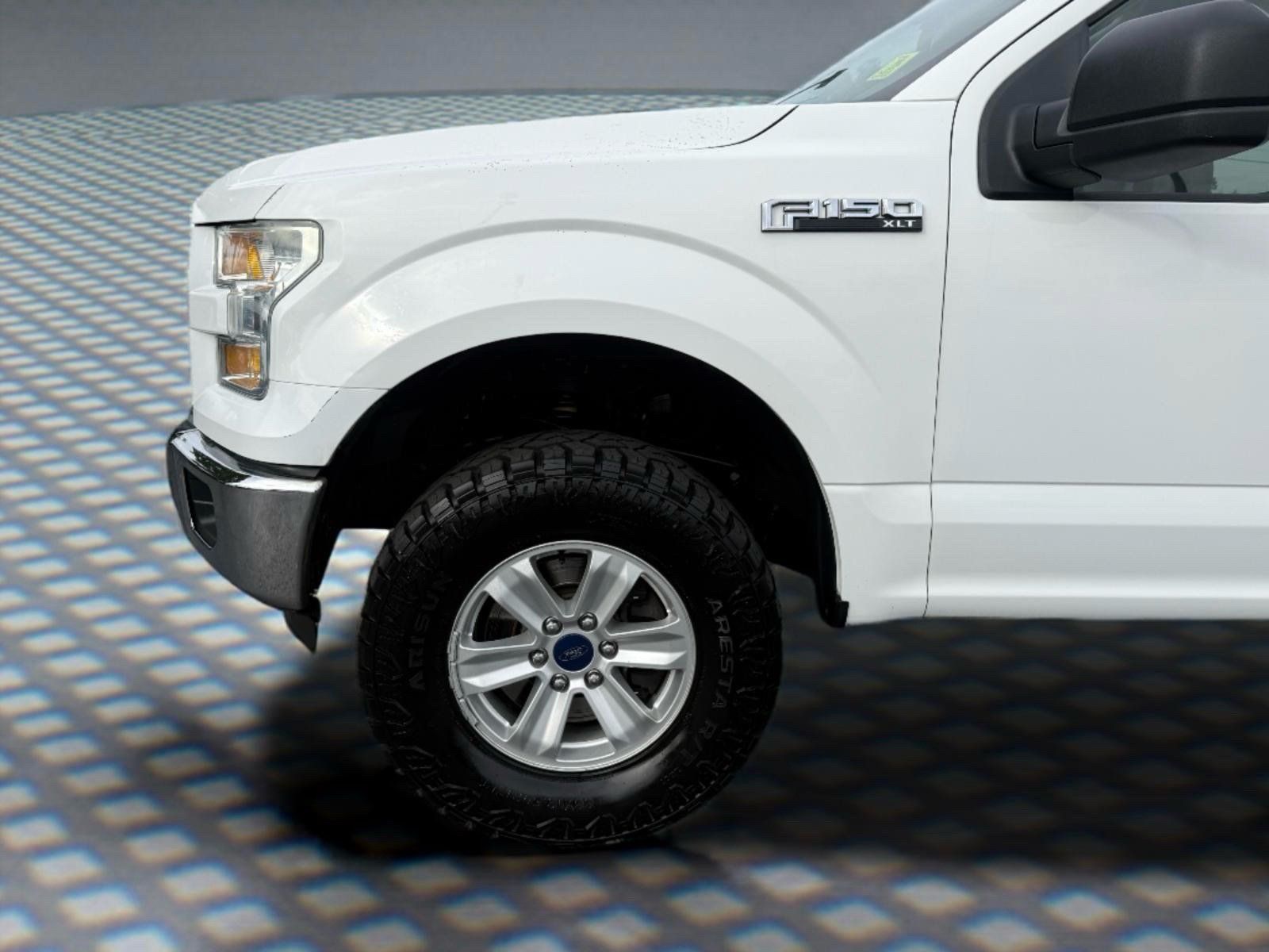 Used 2016 Ford F150 XLT AWD/4WD image 13