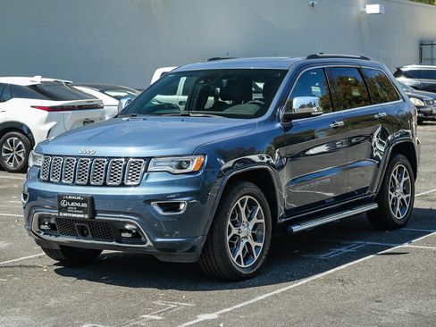 Used 2020 Jeep Grand Cherokee Overland RWD image 3