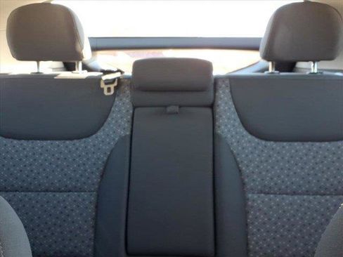 Used 2019 Hyundai Ioniq Plug-In Hybrid image 28