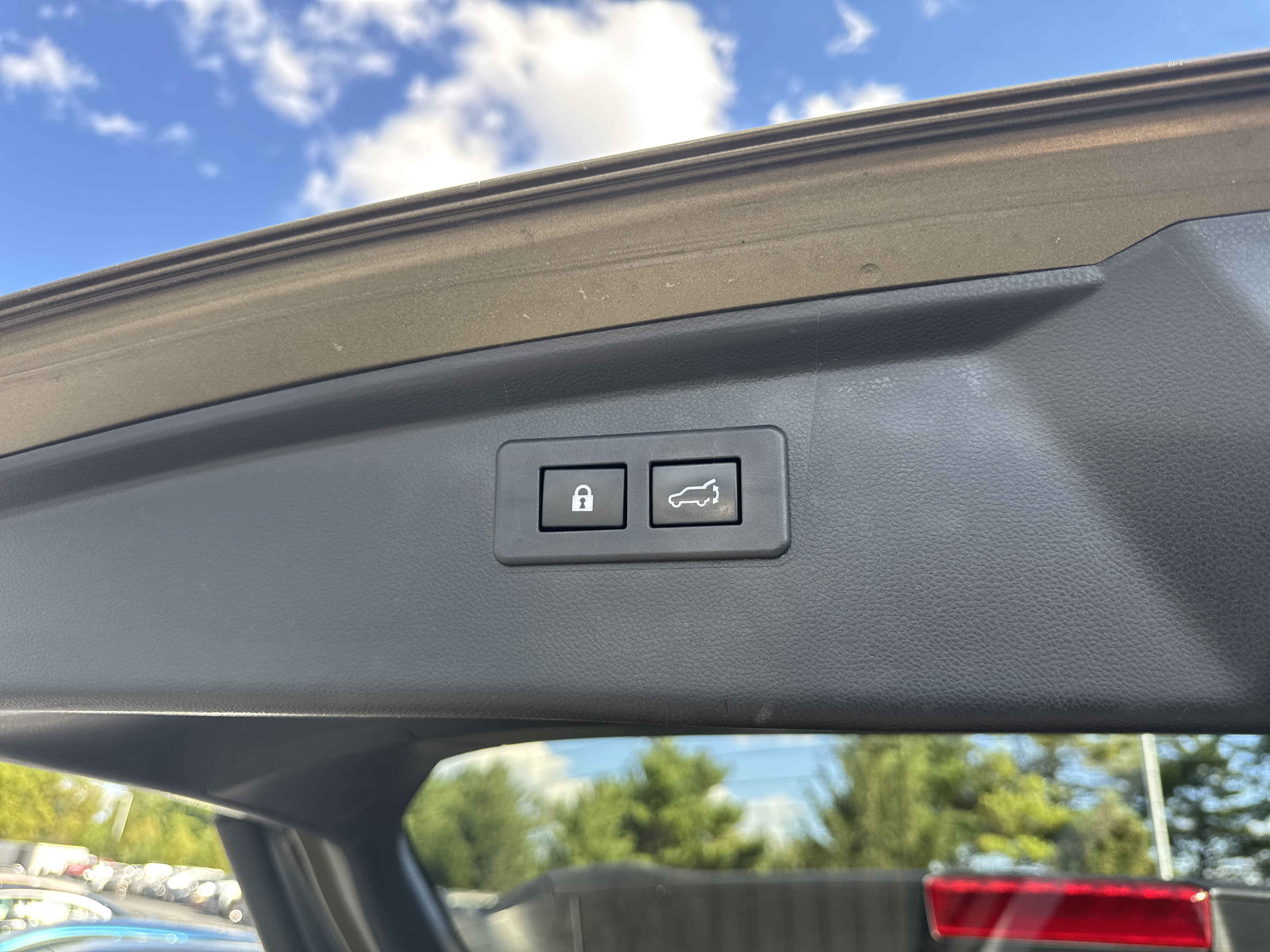 Used 2020 Subaru Outback Limited AWD/4WD image 33