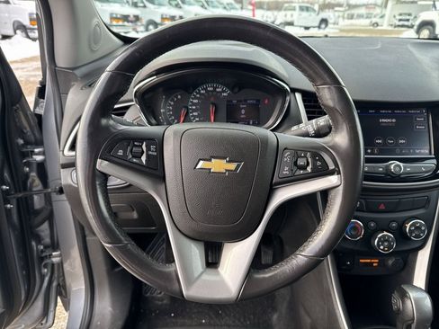 Certified 2020 Chevrolet Trax LT w/ Driver Confidence Package image 9