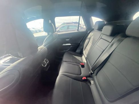 Certified 2026 Mercedes-Benz GLC 300 image 10
