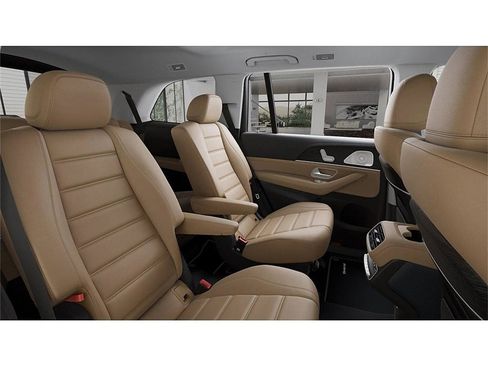 New 2026 Mercedes-Benz GLS 450 4MATIC image 5