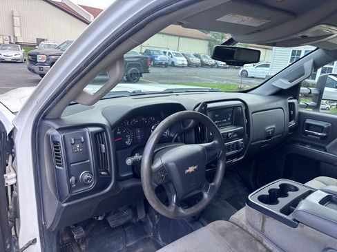Used 2017 Chevrolet Silverado 2500 W/T w/ WT Convenience Package AWD/4WD image 13
