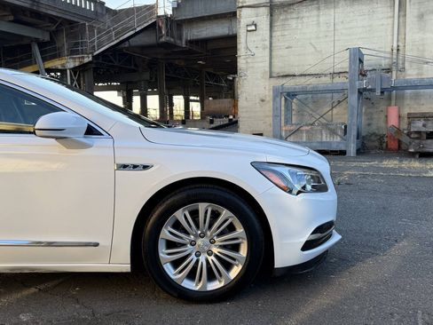 Used 2019 Buick LaCrosse Essence w/ Sun and Shade Package FWD image 23