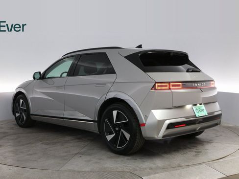 Used 2025 Hyundai Ioniq 5 Limited image 14