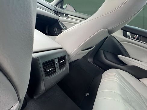 Used 2019 Honda Accord EX-L image 12