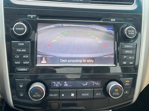 Used 2015 Nissan Altima 2.5 SL w/ Technology Package image 14