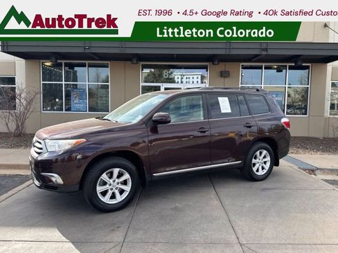 Used 2011 Toyota Highlander SE w/ Tow Pkg image 1