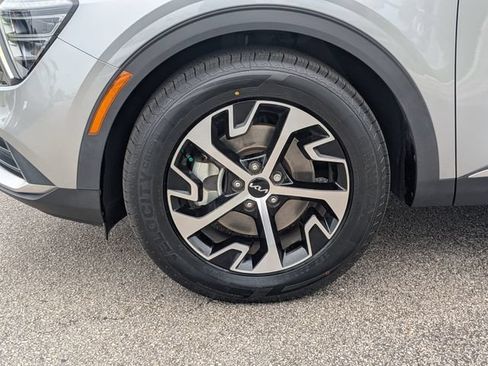 Certified 2024 Kia Sportage EX FWD image 11