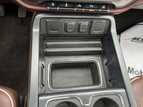 Used 2015 Chevrolet Silverado 1500 High Country w/ High Country Premium Package image 24