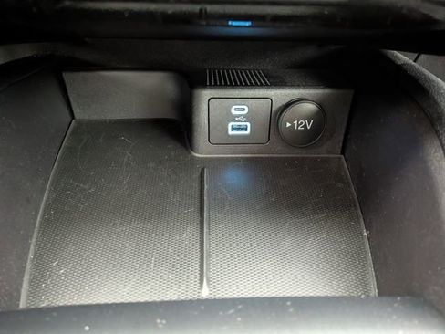 Used 2022 Ford Escape SE w/ Convenience Package image 9