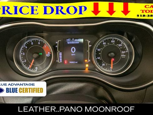 Used 2022 Jeep Cherokee Latitude w/ Sun & Sound Group AWD/4WD image 30
