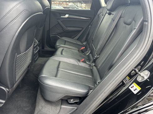 Used 2019 Audi SQ5 Premium Plus w/ Premium Plus Package image 24