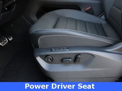 New 2025 Volkswagen Atlas Cross Sport SEL R-Line