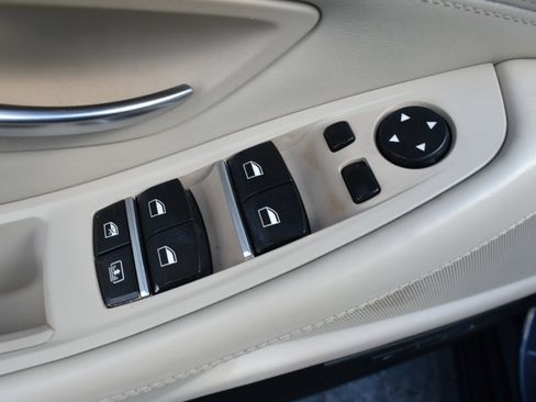 Used 2015 BMW 550i Sedan image 42