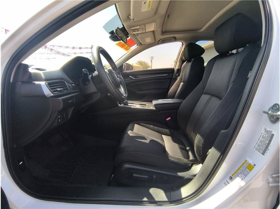 Used 2020 Honda Accord EX image 9