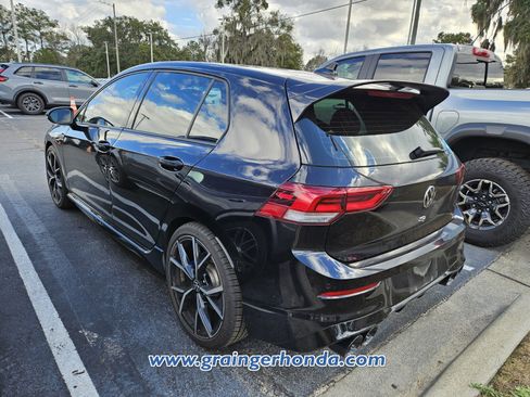 Used 2024 Volkswagen Golf R image 10