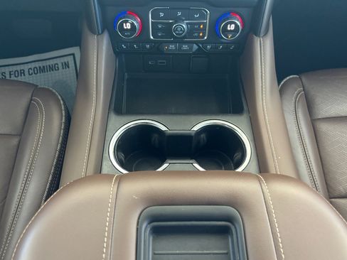 Used 2022 Chevrolet Tahoe High Country image 5