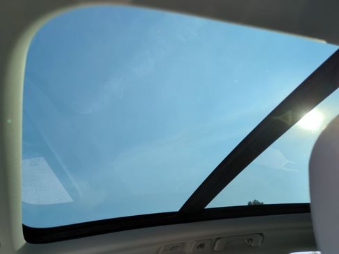 New 2026 Volvo XC60 B5 Ultra w/ Climate Package image 18