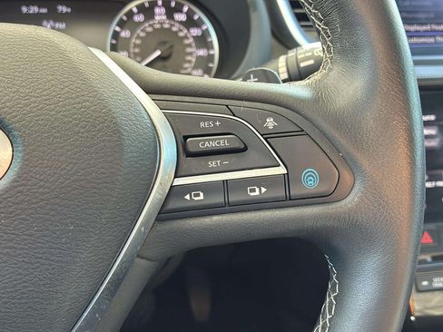 Used 2021 INFINITI QX50 Luxe w/ Appearance Package FWD image 16