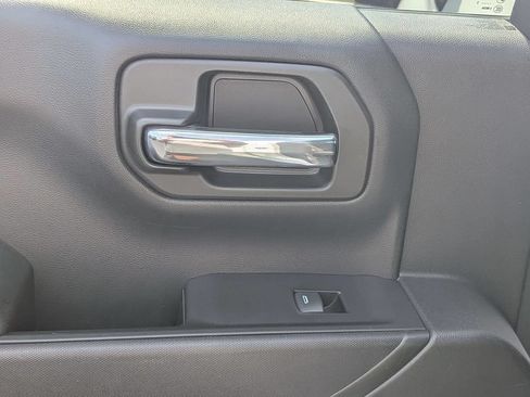 Used 2022 Chevrolet Silverado 1500 Custom RWD image 23