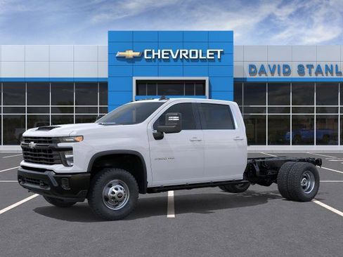 New 2026 Chevrolet Silverado 3500 W/T RWD image 18