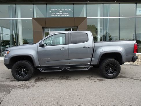 Used 2022 Chevrolet Colorado ZR2 w/ ZR2 Dusk Special Edition AWD/4WD image 2