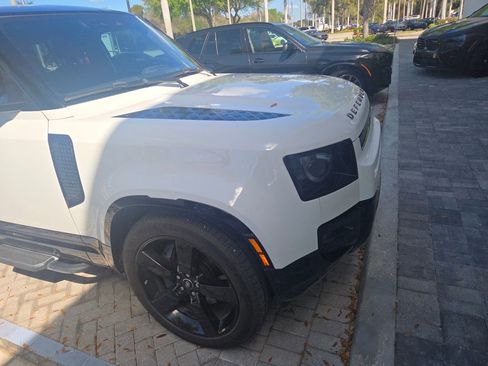 Used 2024 Land Rover Defender 110 X-Dynamic SE image 65