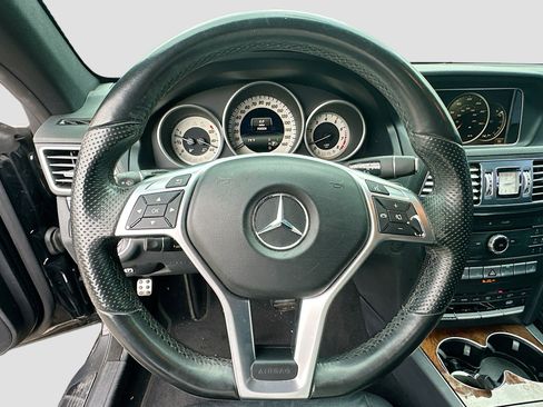 Used 2017 Mercedes-Benz E 400 E 400 image 11