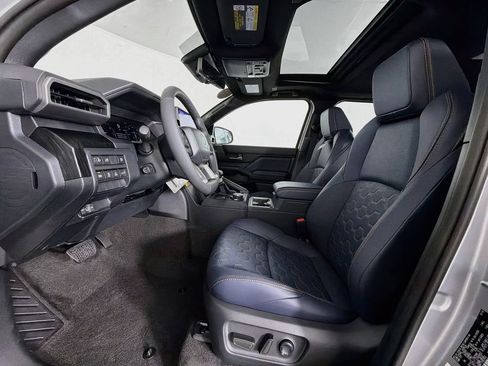 New 2026 Toyota 4Runner Platinum AWD/4WD image 11