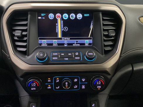 Used 2019 GMC Acadia Denali w/ Technology Package AWD/4WD image 13