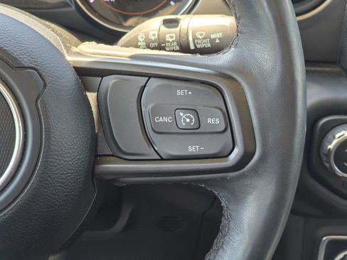 Used 2023 Jeep Wrangler Unlimited Sport image 30