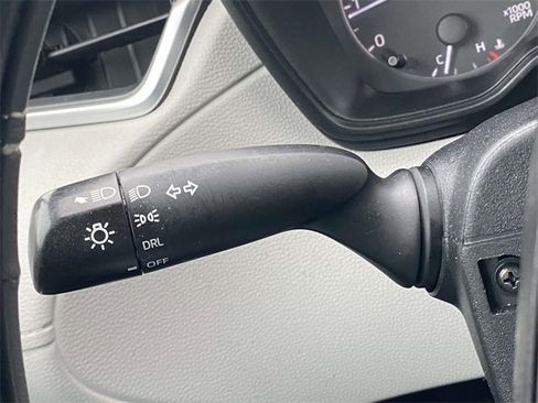 Used 2023 Toyota Corolla Cross L image 20
