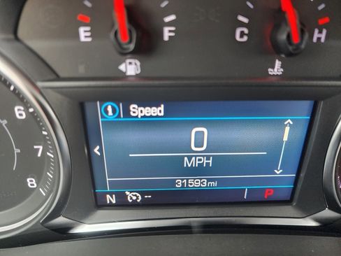 Used 2023 GMC Terrain SLE w/ Driver Convenience Package image 40