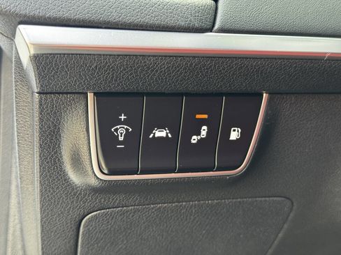 Used 2020 Kia Stinger GT1 image 24