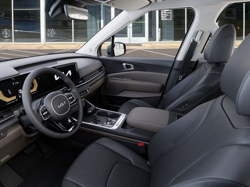 New 2026 Kia Carnival EX image 17