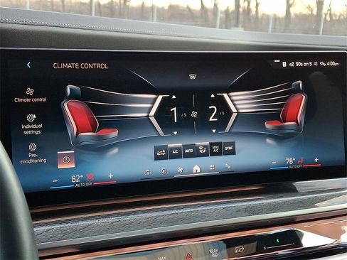 Certified 2023 BMW 760i xDrive image 27