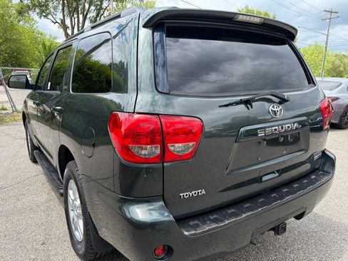 Used 2008 Toyota Sequoia SR5 AWD/4WD image 10