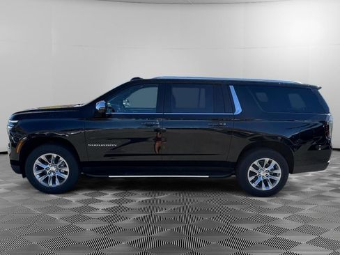 New 2026 Chevrolet Suburban Premier image 4