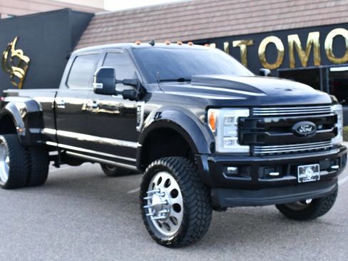 Used 2019 Ford F450 Limited image 25