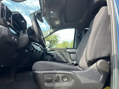 Used 2025 Chevrolet Silverado 2500 LT w/ Texas Edition AWD/4WD image 8