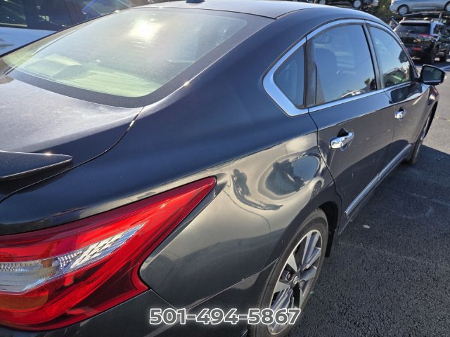 Used 2017 Nissan Altima 2.5 SV w/ Convenience Package FWD image 7