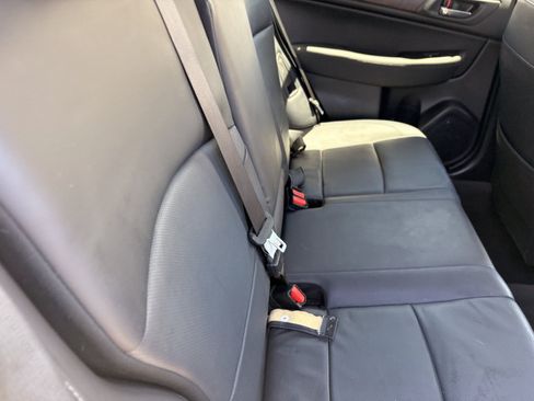 Used 2017 Subaru Outback 2.5i Limited AWD/4WD image 13
