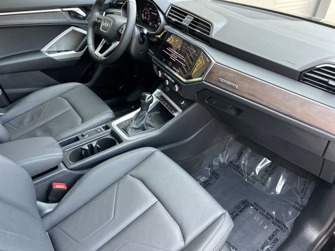 Used 2025 Audi Q3 2.0T Premium w/ Convenience Package AWD/4WD image 16