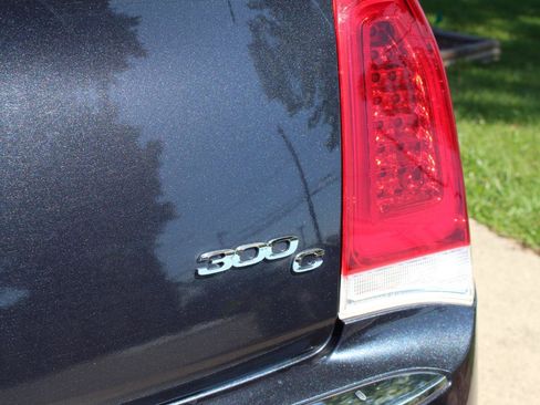 Used 2016 Chrysler 300 C AWD/4WD image 47