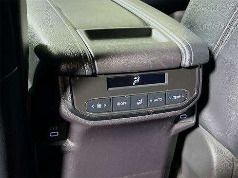 Certified 2025 Toyota Grand Highlander AWD image 22