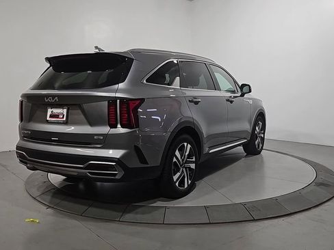 Used 2023 Kia Sorento EX image 5