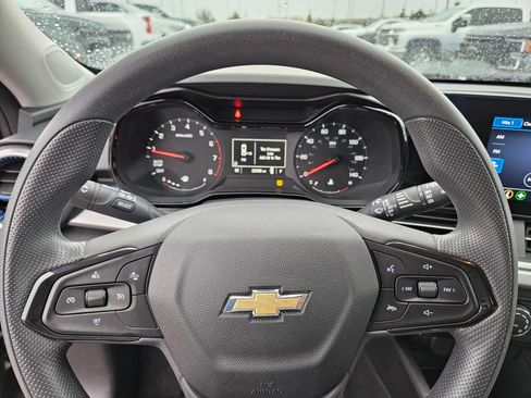 Used 2024 Chevrolet Trax LS FWD image 20
