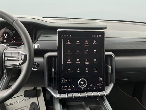 Used 2025 GMC Acadia AT4 image 25